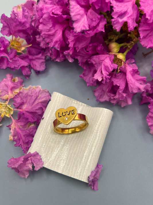 LOVE Heart Ring