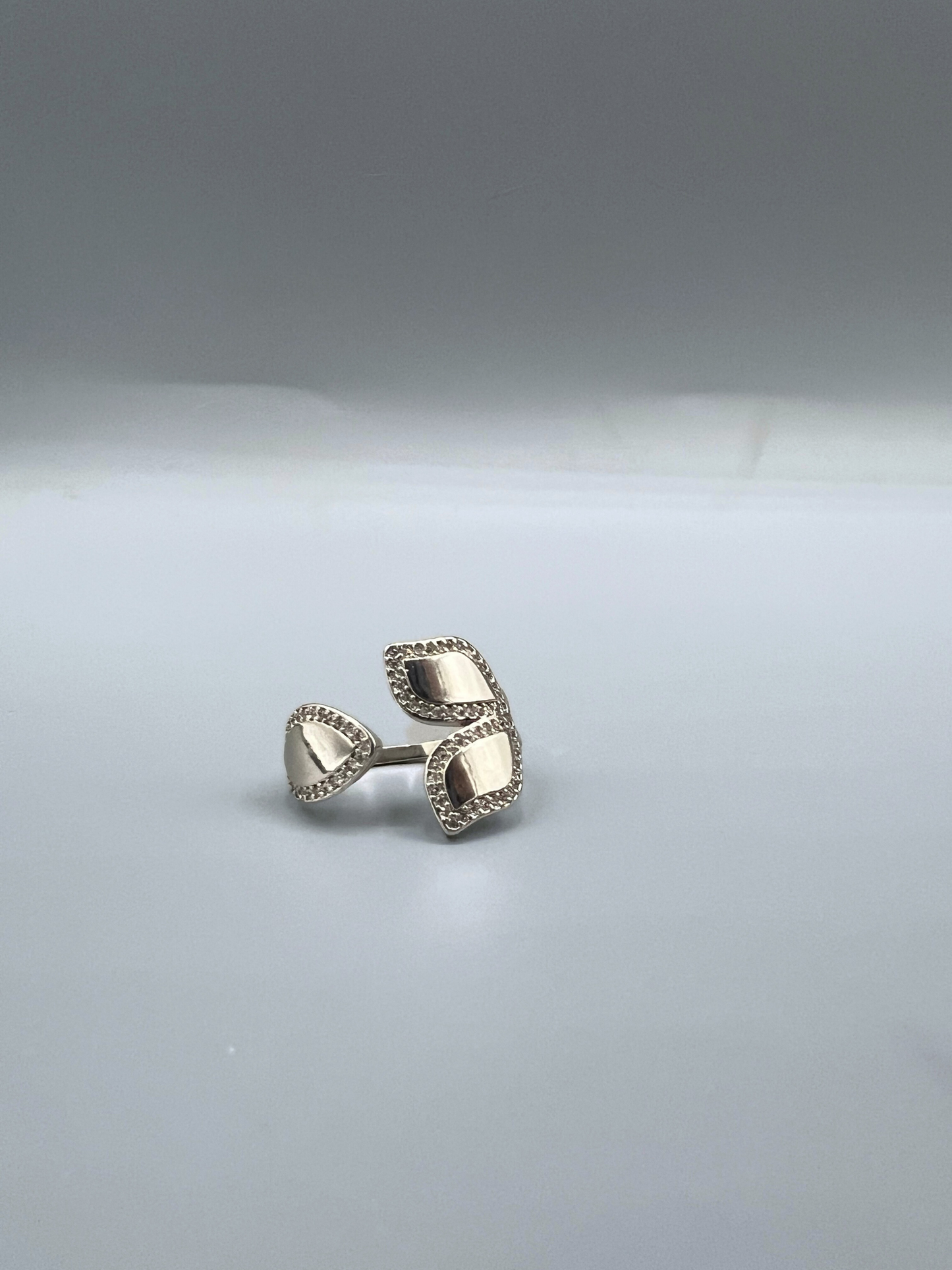 Leaf Design Ring