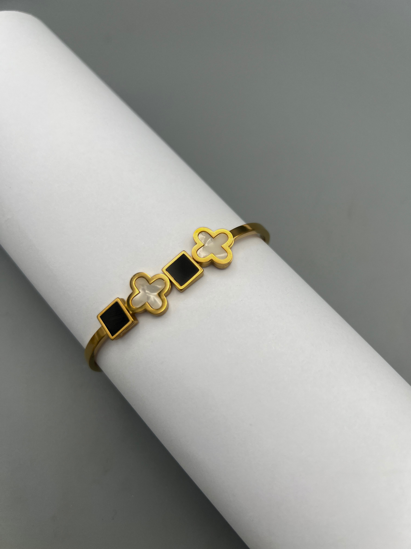 Clover Bracelet