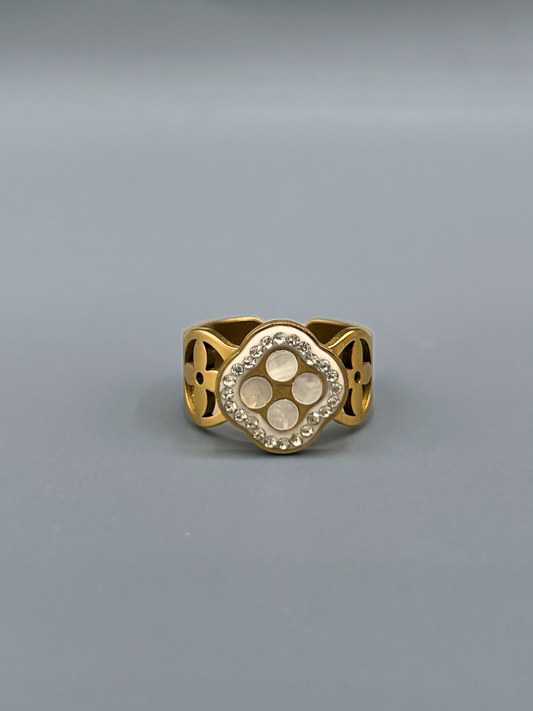 Floral Clover Ring